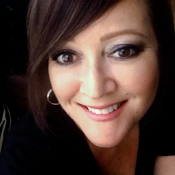 Meet your Posher, Glynda - Picture 1 of 1